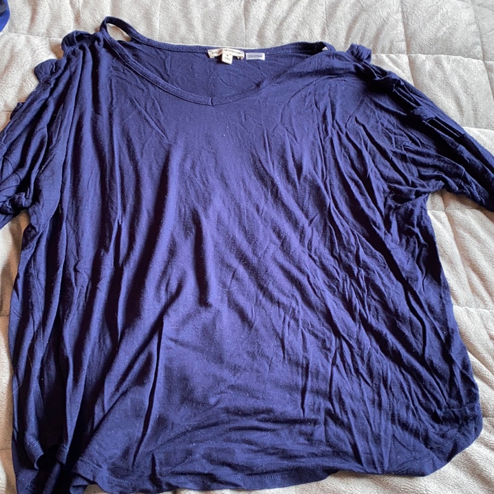 Zenana Outfitters Navy Longsleeve